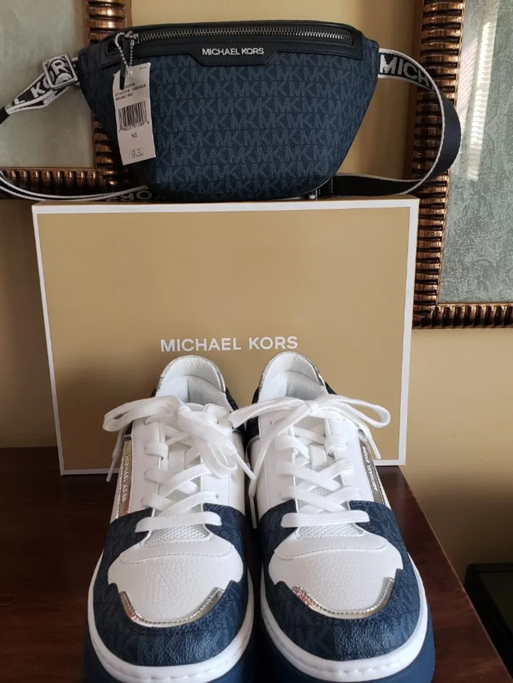 New Michael Kors Lexi Women's Sneaker/Color Admiral Blue/ 9.5M w/ Mini Belt Bag